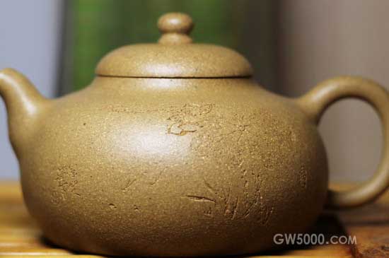 朱泥壶适合泡红茶吗，红茶适合泡紫泥还是朱泥壶