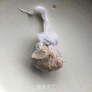 排骨菌菇煲的做法步骤：1